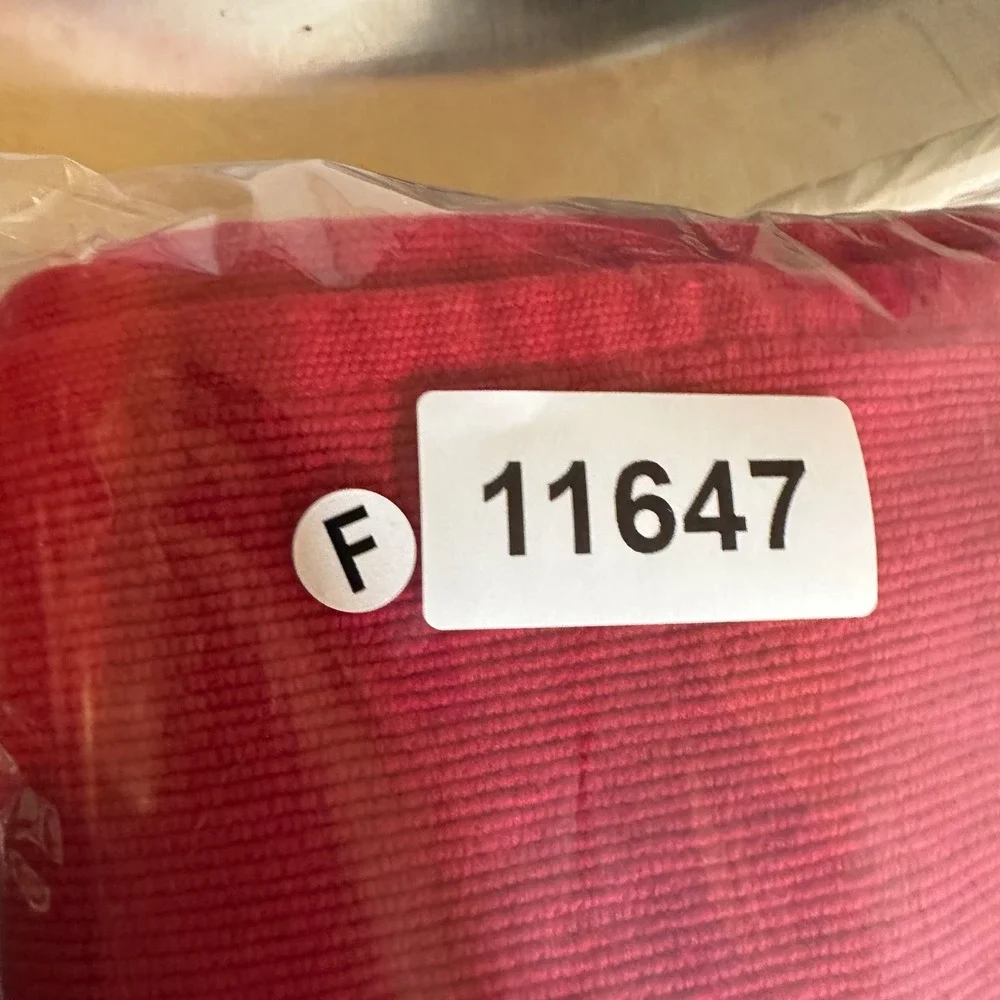 PIER 1‎ Set of 8 Christmas Holiday Red Check Plaid Placemats 14